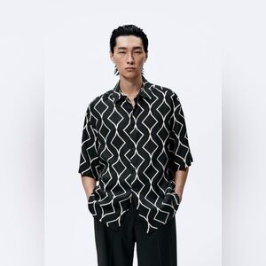 Men’s ZARA Geometric Print Short Sleeve Button Up Black Cream Shirt Size Large